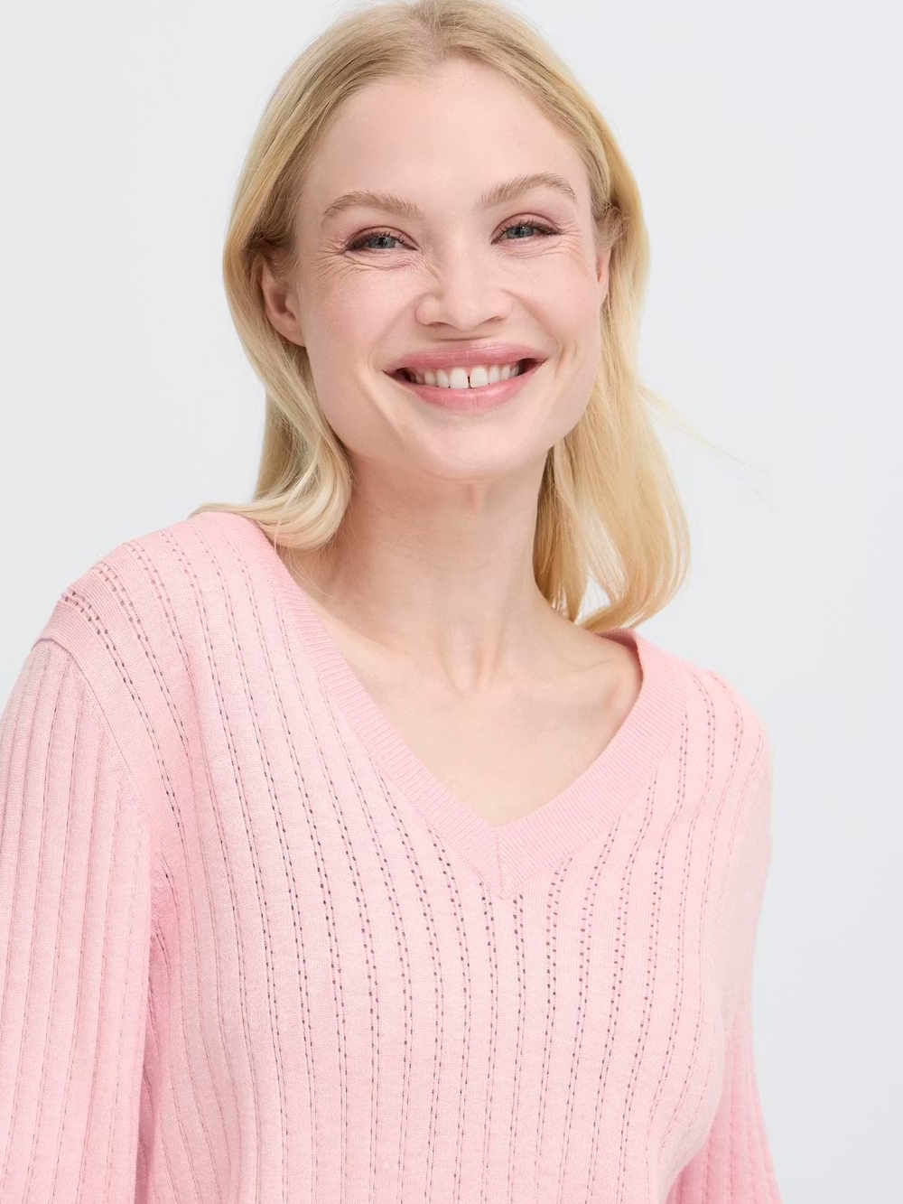 Fuchsia  V-Neck Ribbed Women’s Sweater B.Young Size S/M